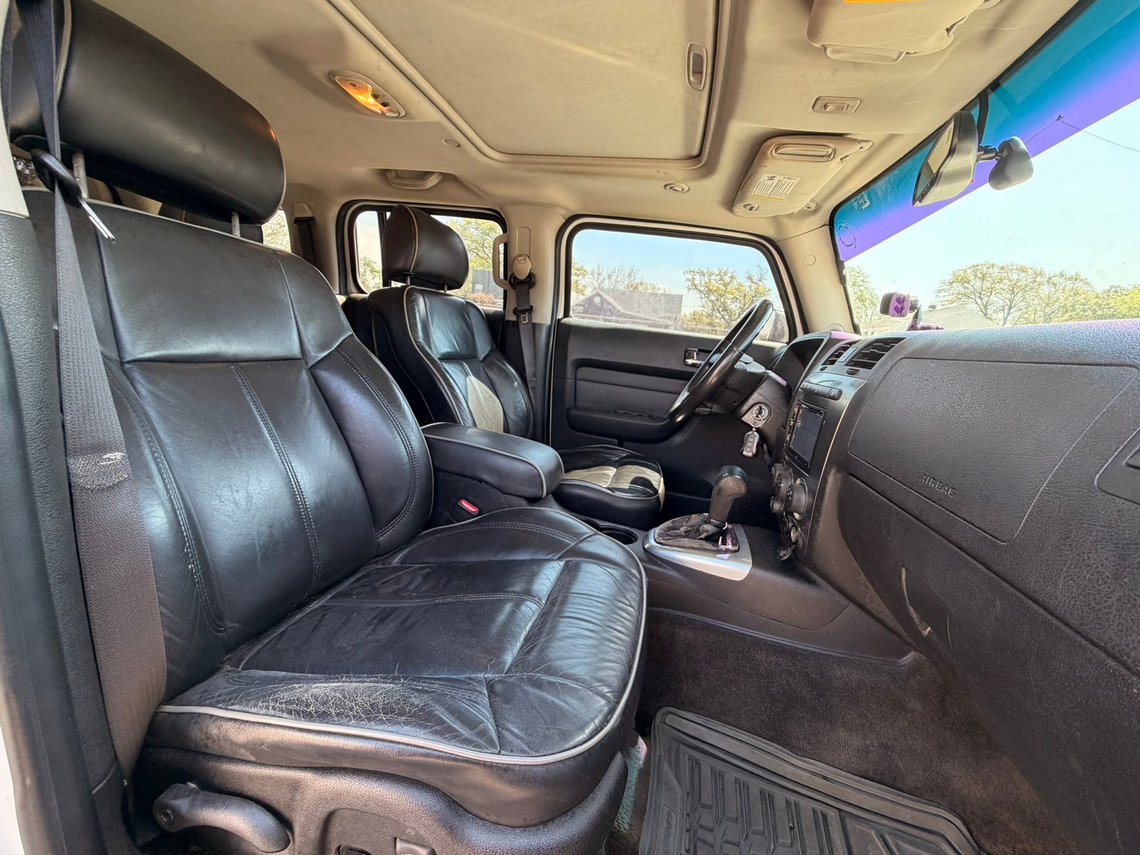 2006 HUMMER H3 - Image 12