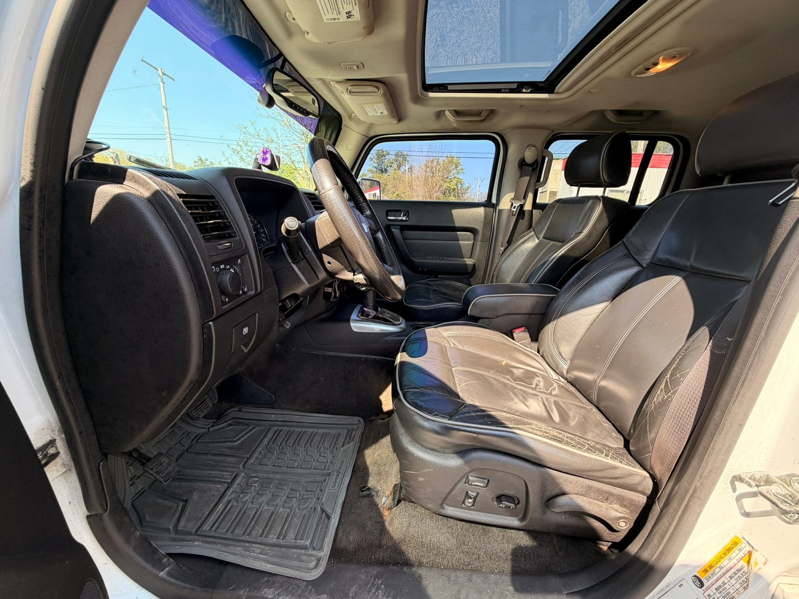 2006 HUMMER H3 - Image 14